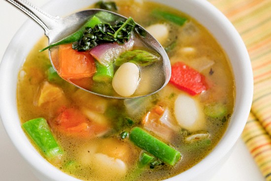 Очень много рецептов овощных супов