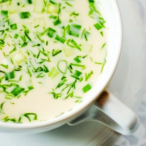 Йогуртовый суп с огурцом